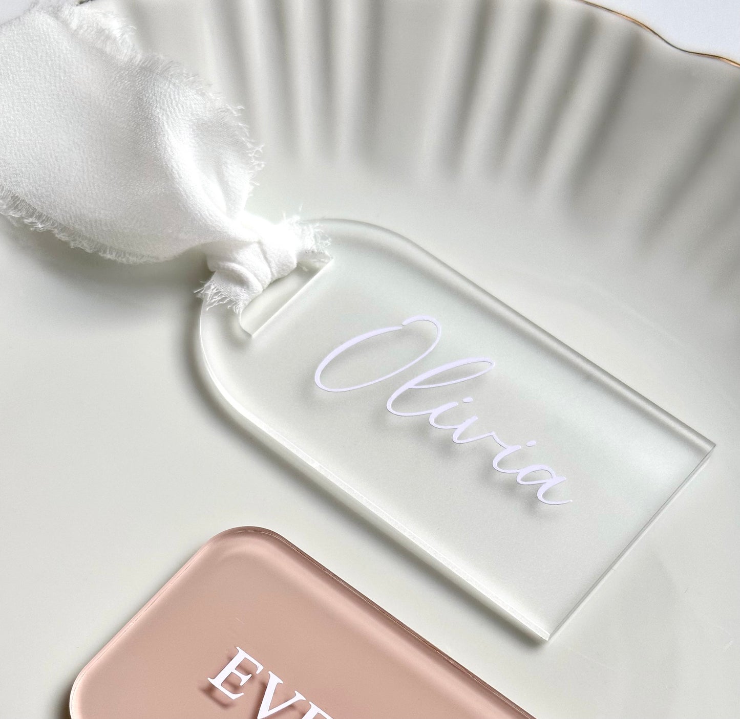 Akryylinen paikkakortti huurrettu